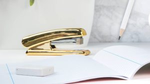 La Secretaria Indiscreta se va de vacaciones, pero antes… - ASPM Asociación del Secretariado Profesional de Madrid