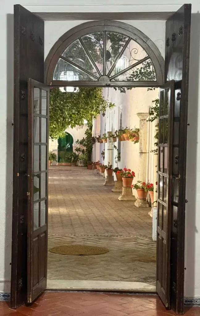 Descubriendo los pueblos con sabor y alma alrededor de Sevilla - ASPM Asociación del Secretariado Profesional de Madrid